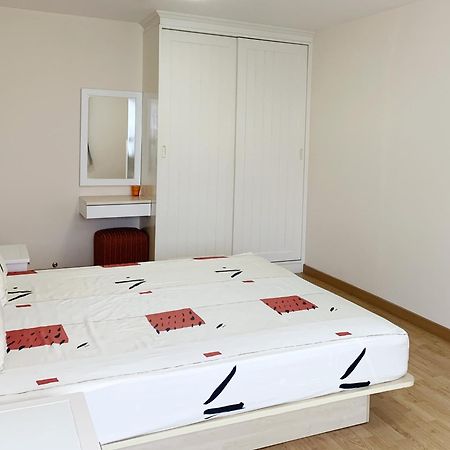 Charming Resident At Ekkamai From Studio Unit Up To 2 Bedroom Apartment Bangkok Exteriör bild