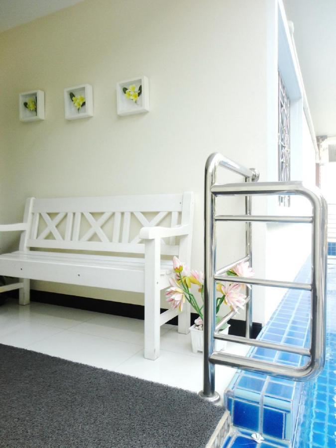 Charming Resident At Ekkamai From Studio Unit Up To 2 Bedroom Apartment Bangkok Exteriör bild