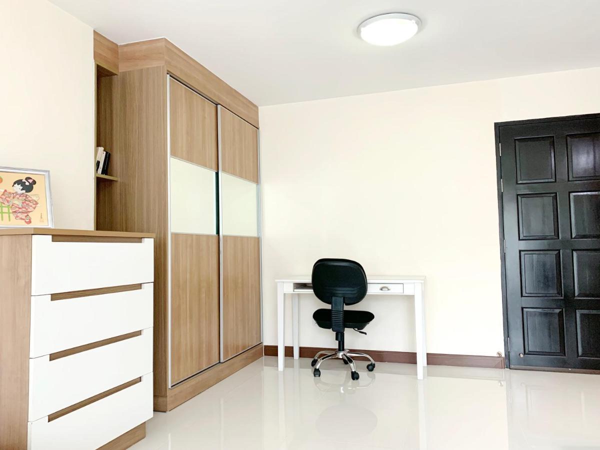 Charming Resident At Ekkamai From Studio Unit Up To 2 Bedroom Apartment Bangkok Exteriör bild