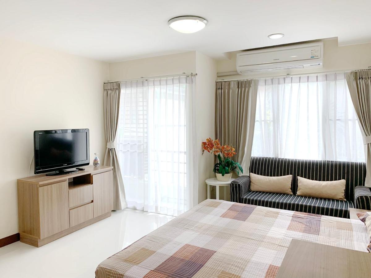 Charming Resident At Ekkamai From Studio Unit Up To 2 Bedroom Apartment Bangkok Exteriör bild