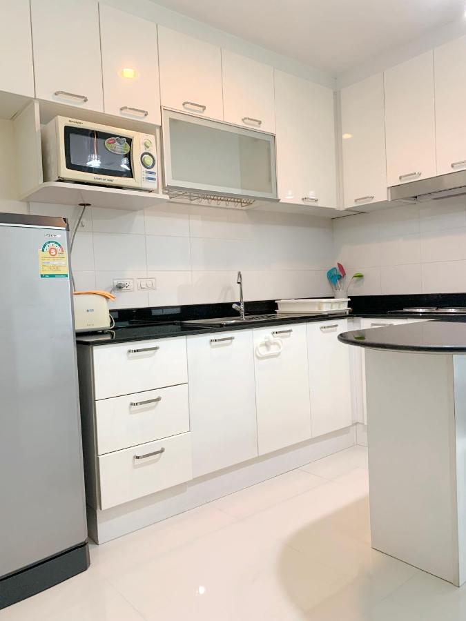 Charming Resident At Ekkamai From Studio Unit Up To 2 Bedroom Apartment Bangkok Exteriör bild