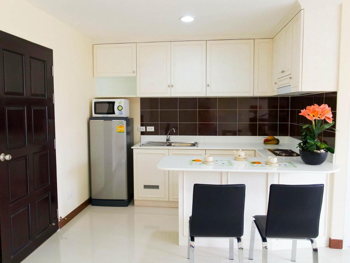 Charming Resident At Ekkamai From Studio Unit Up To 2 Bedroom Apartment Bangkok Exteriör bild