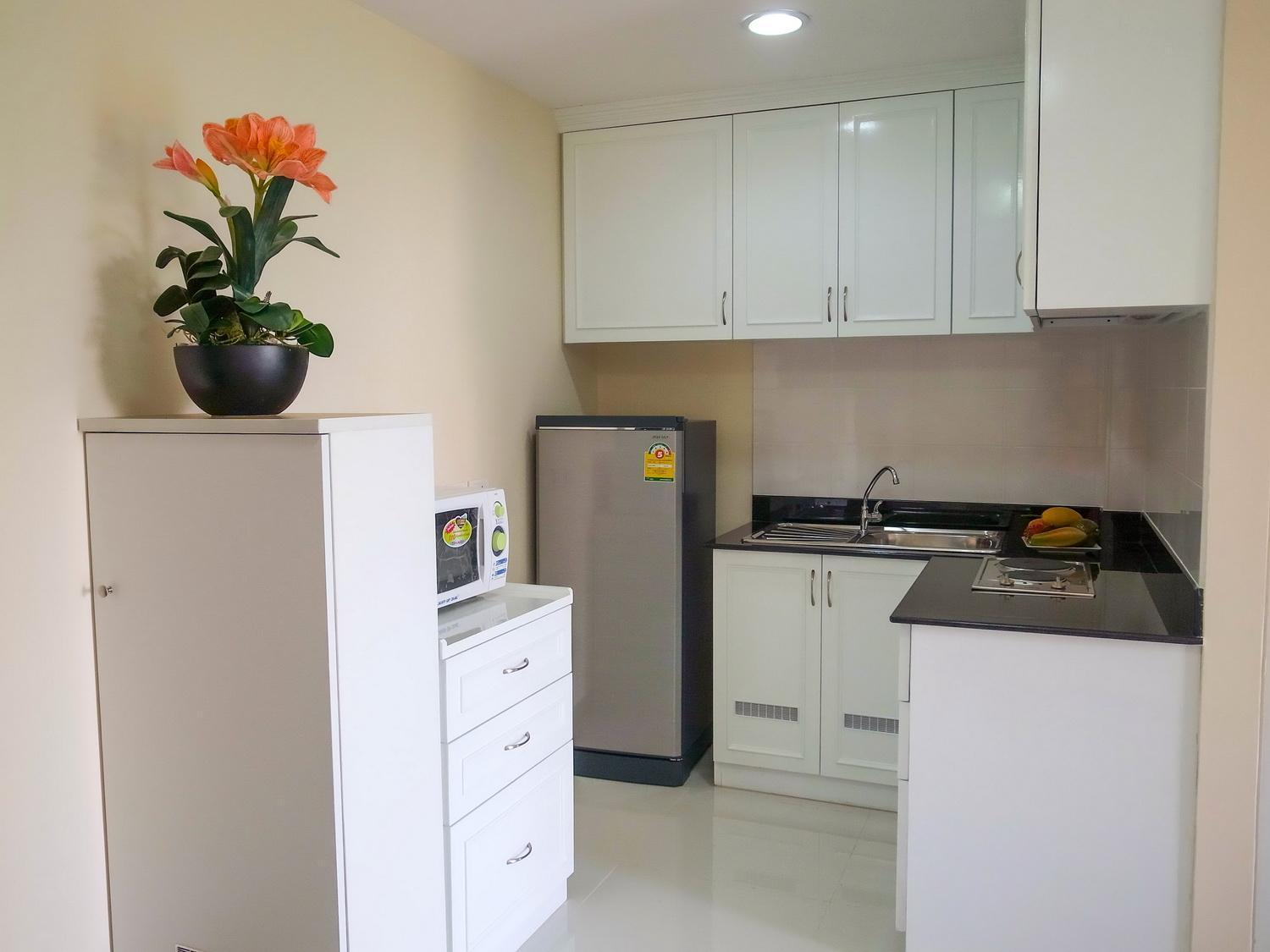 Charming Resident At Ekkamai From Studio Unit Up To 2 Bedroom Apartment Bangkok Exteriör bild