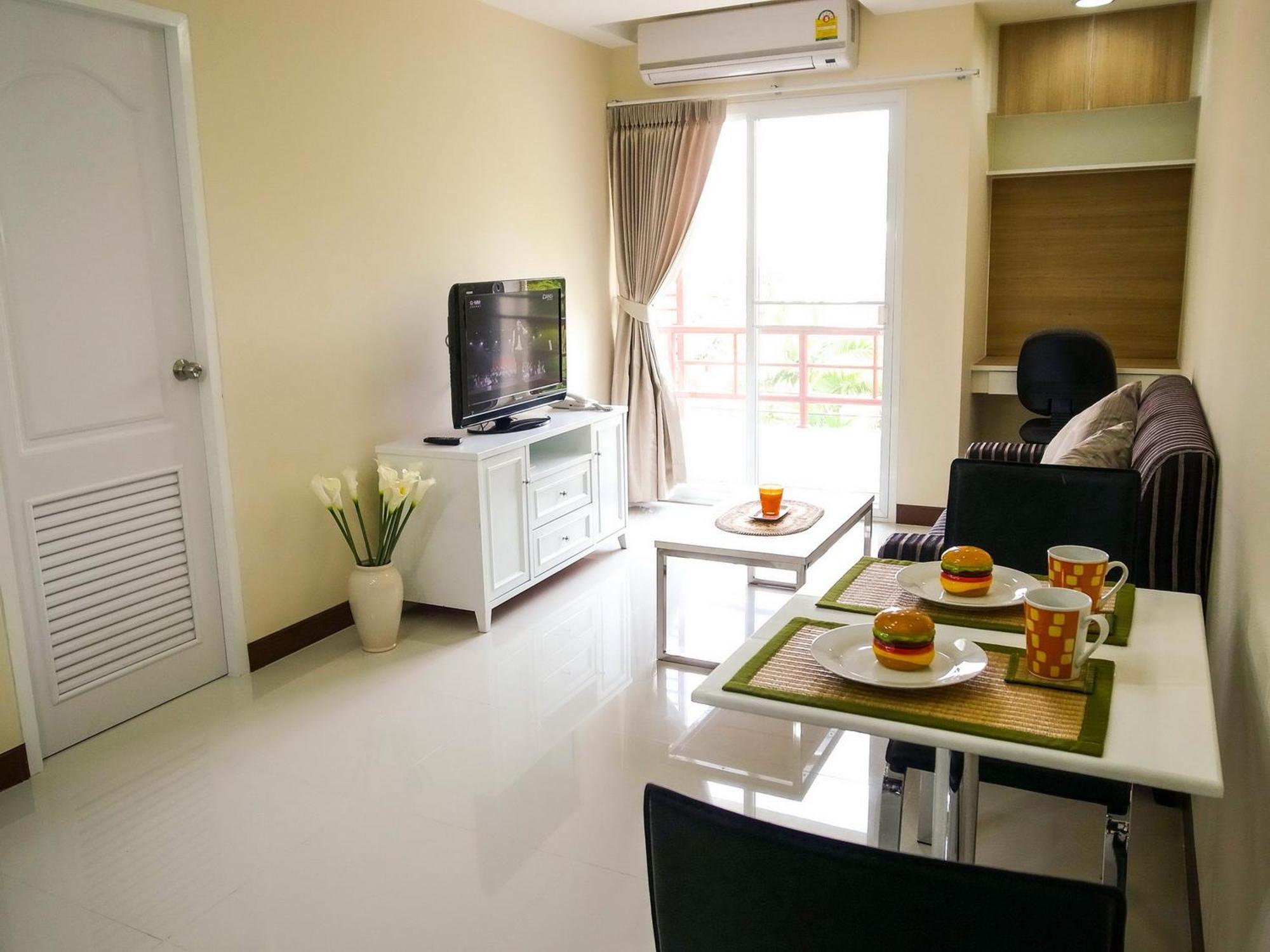 Charming Resident At Ekkamai From Studio Unit Up To 2 Bedroom Apartment Bangkok Exteriör bild